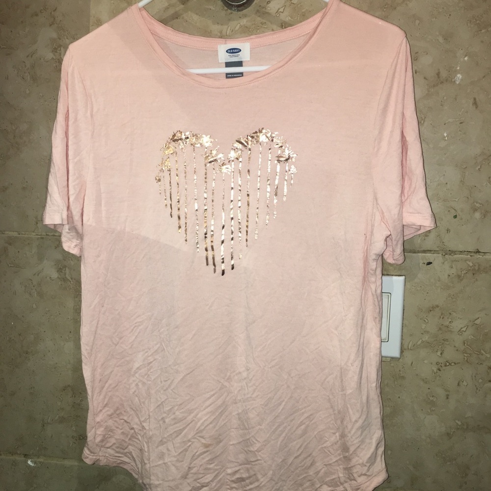 Graphic tee